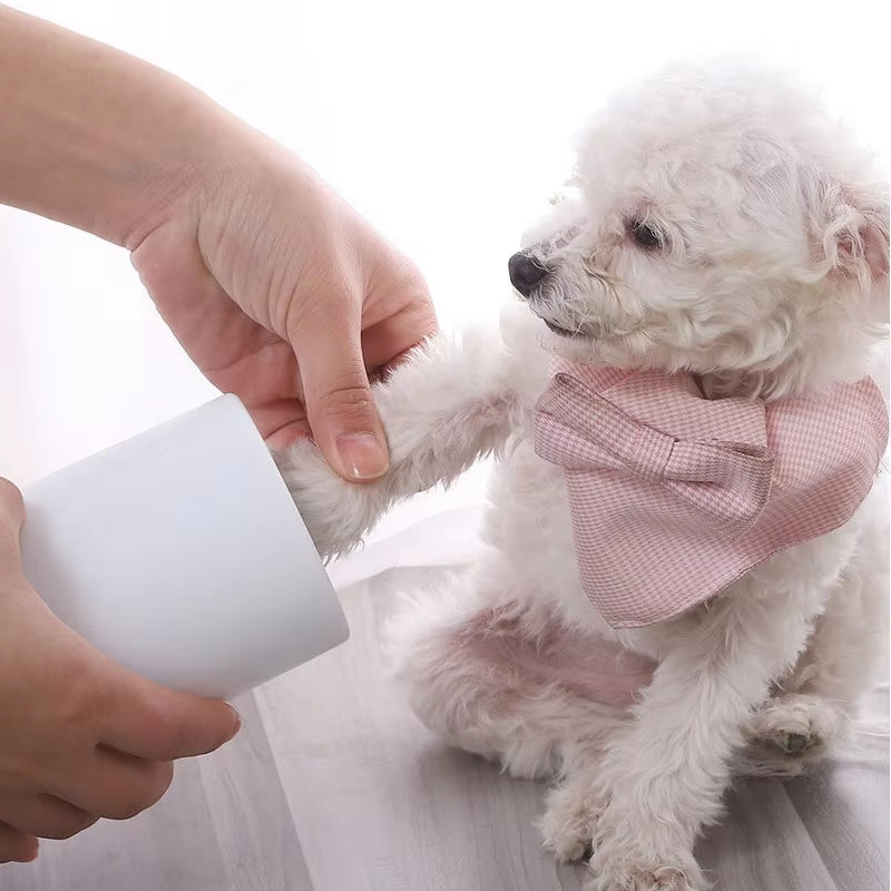 Portable Silicone Pet Paw Cleaner Cup – Soft, Gentle, and Effective Paw Washer for Cats and Dogs